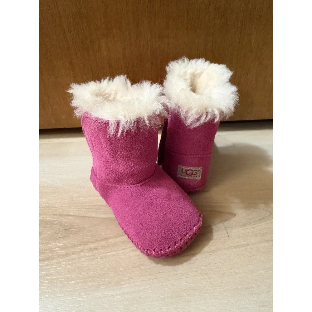UGG Baby Girls Caden Infant Pink Suede Boots Size 2/3 Excellent Condition
